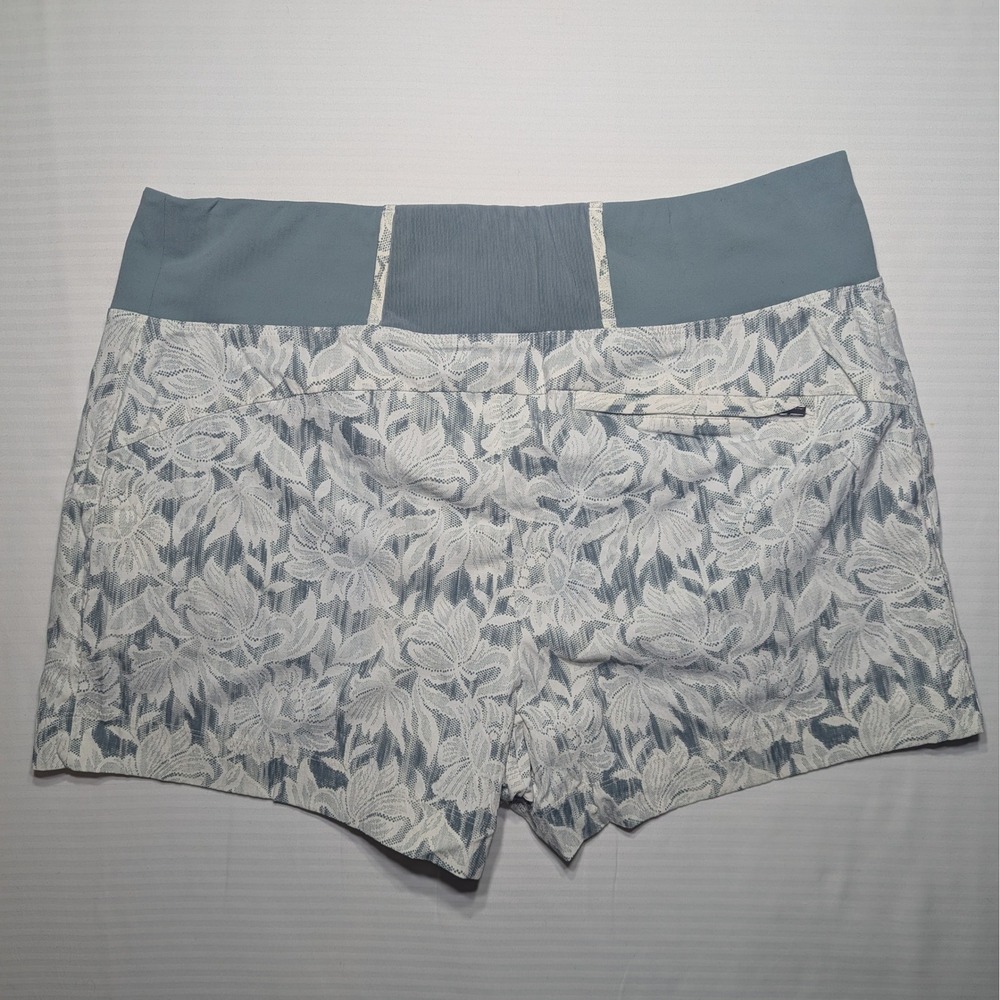 Athleta Trekkie North Shorts Blue Floral Hiking Gorpcore Active Size 14 - Picture 4 of 8